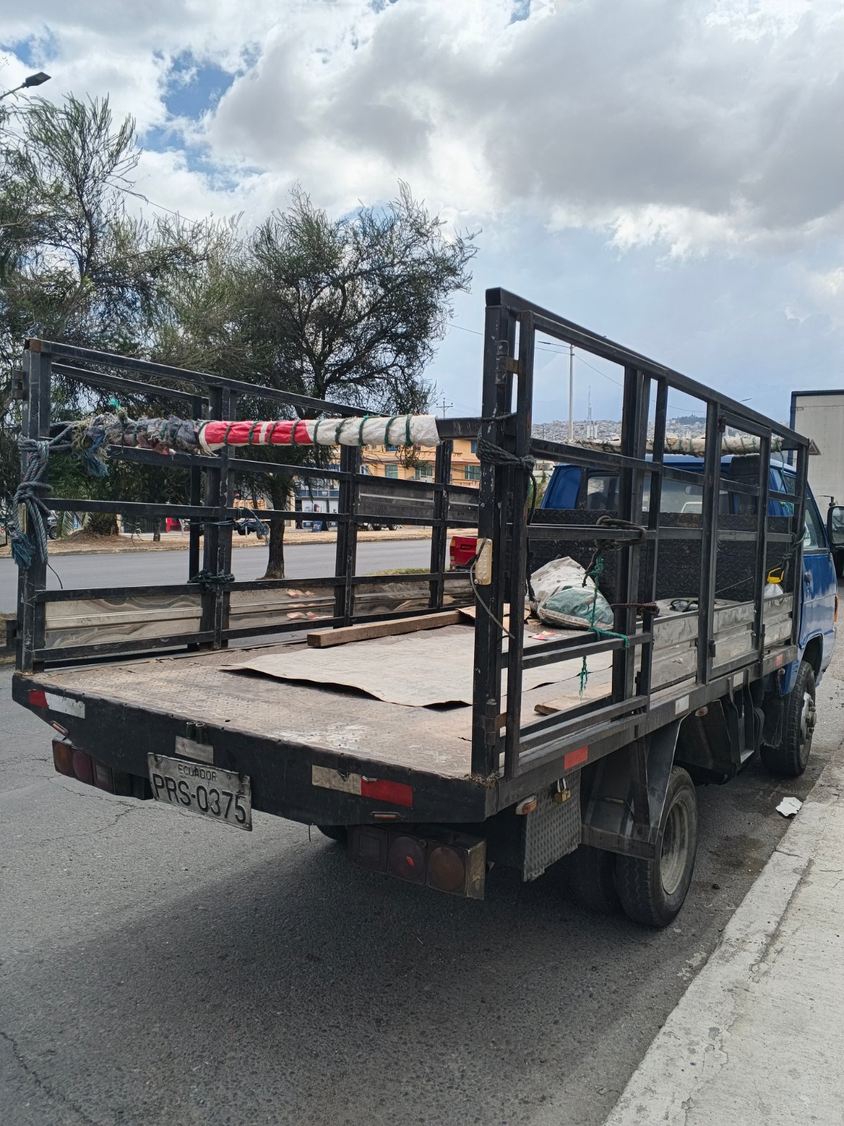 Vehículo de Luis Fernando López Jiménez (foto 2 de 2)
